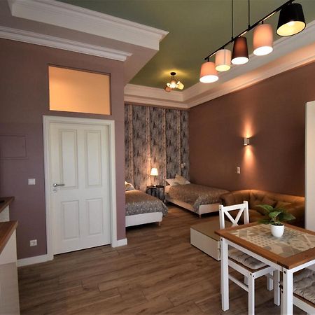Connie'S Apartments ไฮเดลเบิร์ก ภายนอก รูปภาพ