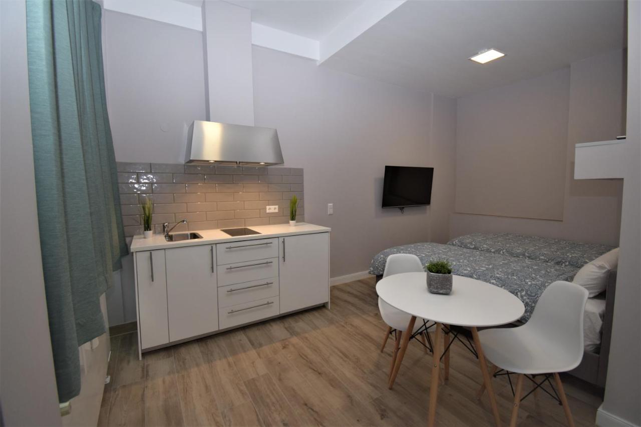 Connie'S Apartments ไฮเดลเบิร์ก ภายนอก รูปภาพ